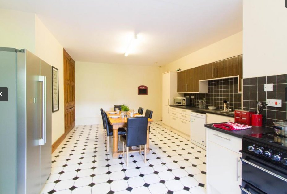 rentinc's tweet photo. 🔥Hottest deal of the week!🔥

All inclusive student houseshare £119.99 PPPW

⭐Superb location in Headingley
⭐Large kitchen leading to back garden 
⭐Off street parking
⭐Inc. high-speed Wi-Fi, electricity, gas, water, contents insurance &amp; gardening 

Email info@rentinc.co.uk https://t.co/dCHIy81eGC