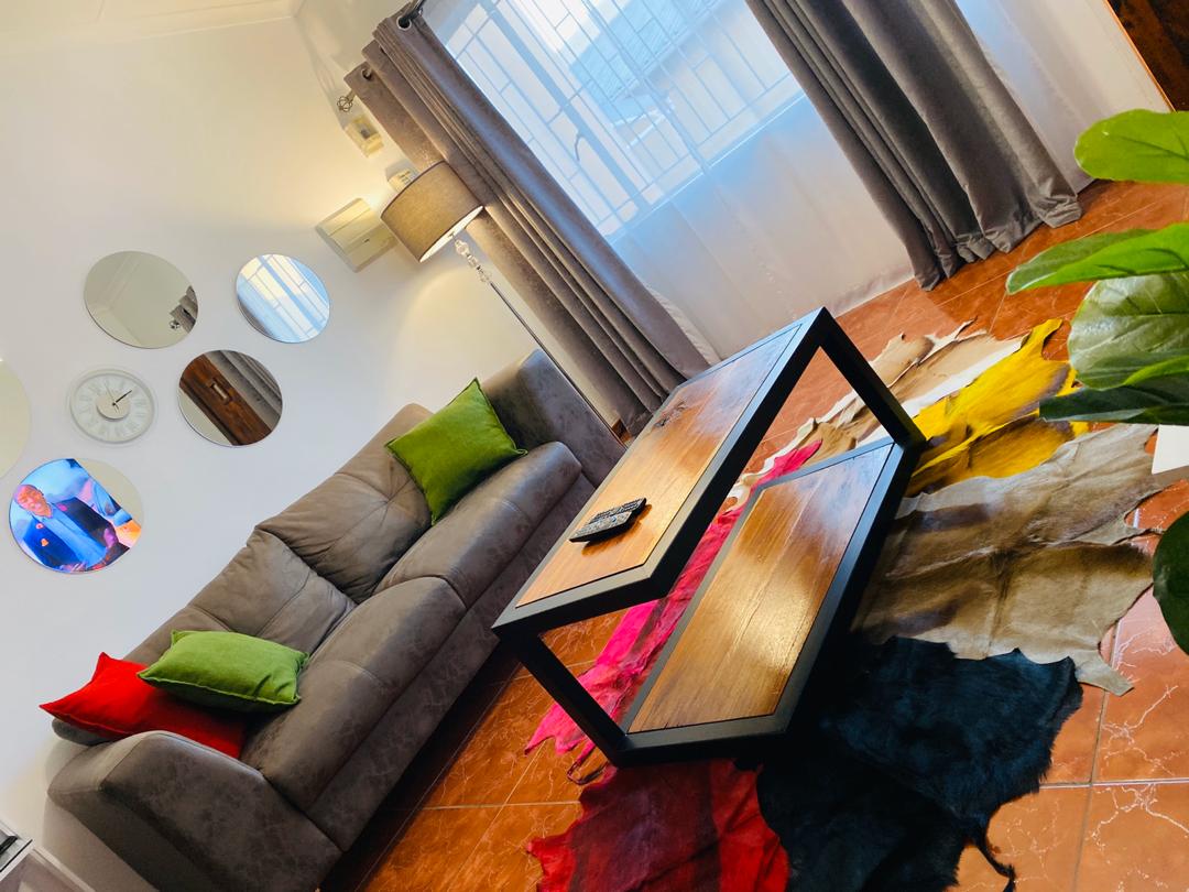 CcPandwana's tweet photo. Presidential Timber Coffee Tables on SALE.

Now available - Courier Service at own cost.

Contact details: 👇👇👇
📧 pandwanaremcon@gmail.com
☎+264 81 261 7365 https://t.co/QC15aFjlbM