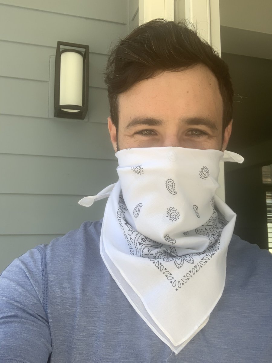 agrodnik's tweet photo. Walking into the bank like.. https://t.co/1SyuAvnl50