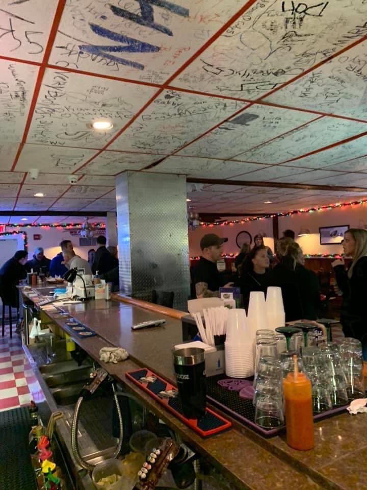 abrew69's tweet photo. people from pennsville be like “i know a spot” then bring you here, in this order https://t.co/4mCOM5HirP