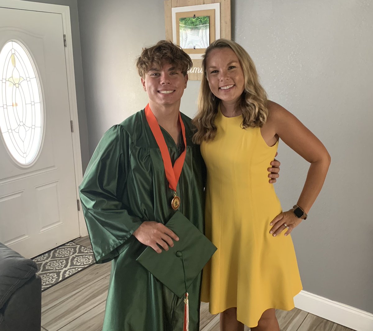 Mrs_Smith_EdS's tweet photo. Congrats to the Class of 2020! I’m so proud of you Trevor!! I cannot wait to see all that you guys accomplish! @my_pcs #2020Graduate #SeminoleHigh https://t.co/7KoSCDkpbo
