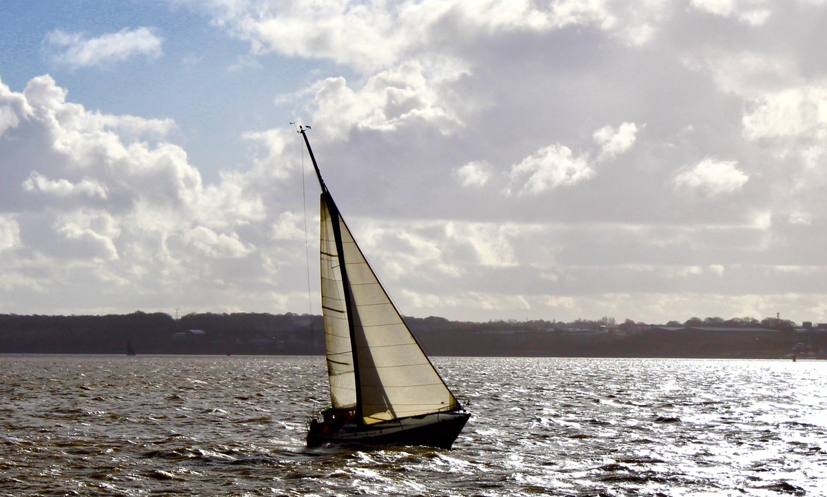 #rivermersey #Liverpool #Merseyside <a href="/ThePhotoHour/">#ThePhotoHour</a> <a href="/EarthandClouds/">Earth and Clouds</a> @TheWayISeeLpool <a href="/BBCNWT/">BBC North West</a> @bbcradiomerseyside <a href="/snellyradio/">SNELLY (TONY SNELL)</a>