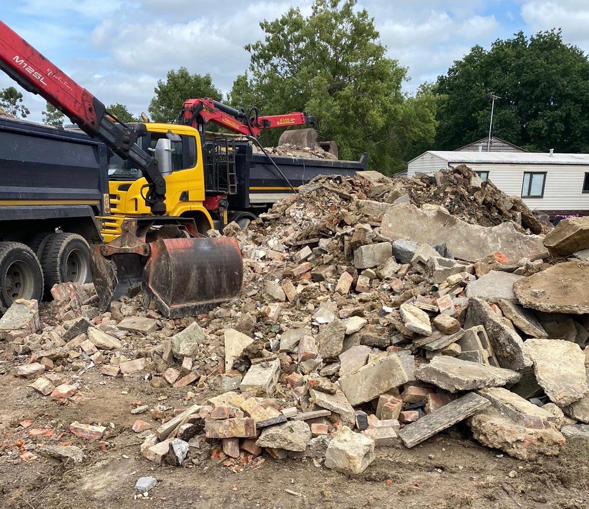 CharliePacker5's tweet image. P&amp;amp;H Grab Hire LTD #grabhire #muckaway #wastemanagement #wasteremoval #haulage #grablorry