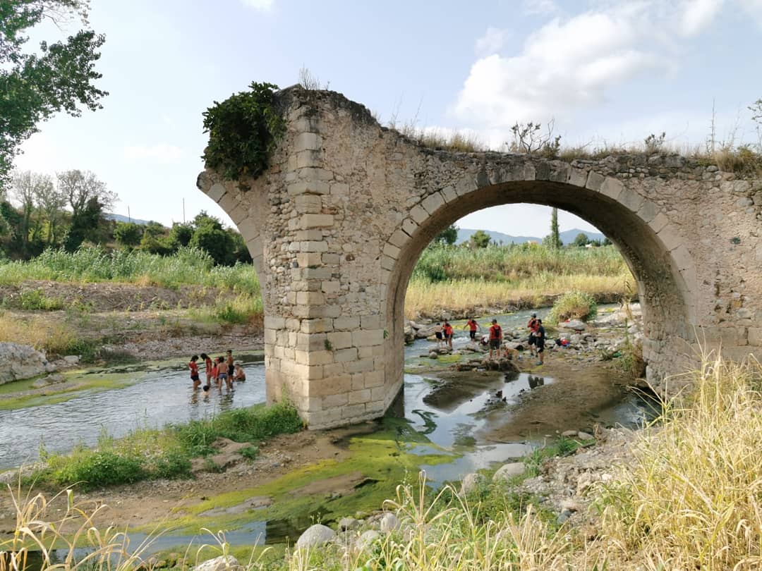 JovesValls's tweet photo. La nostra canalla ha viscut una tarda molt divertida i saludable!
Al combinar bon ambient, caloreta i ganes d'estar junts, sorgeixen excursions com les d'avui per gaudir de la natura i dels millors paratges de casa nostra! 👣🍃
#canalla #collajoves #cjxv #ponttrencat https://t.co/RgB7gACTT9