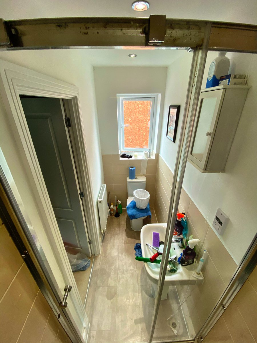 dirtchasers's tweet photo. Saving shower doors since 1877 #ProfessionalCleaning #DeepCleaning #CleaningBusiness #FamilyRunBusiness #Lancing #Worthing #Littlehampton https://t.co/xGMeiCCJYU