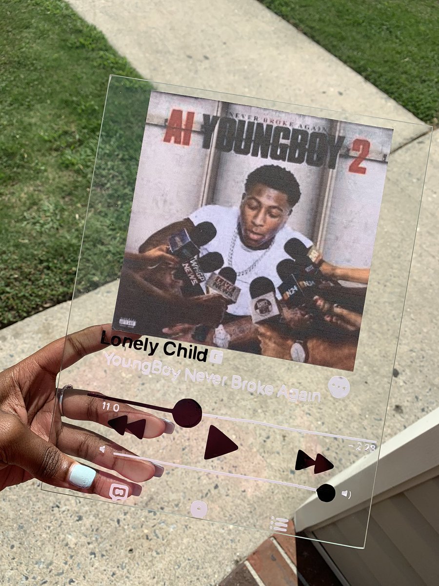 amianicolee's tweet photo. lol y’all know i had to try these 💘
NO they don’t play music , they’re for decoration .
and yes i’m selling them 💕 other colors are available .
#shoppp🥳🥳 https://t.co/R8mWcZPcUa