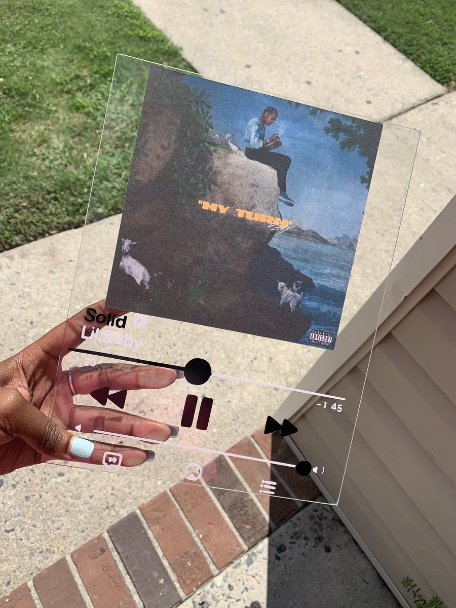 amianicolee's tweet photo. lol y’all know i had to try these 💘
NO they don’t play music , they’re for decoration .
and yes i’m selling them 💕 other colors are available .
#shoppp🥳🥳 https://t.co/R8mWcZPcUa