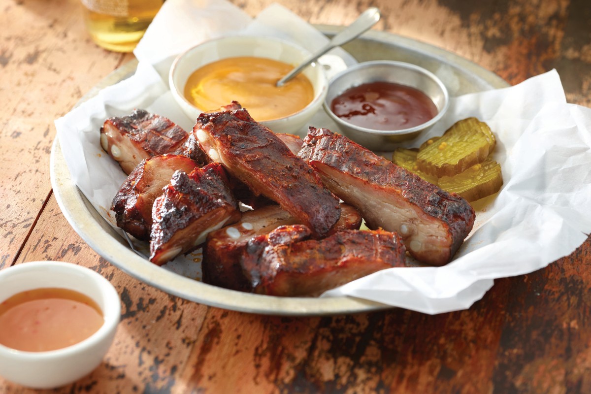 HormelFoods's tweet photo. “Competition barbecue represents the pinnacle of American barbeque heritage,” said Eric Jacobson, LLOYD’S® brand manager, while talking about America’s continuing love for barbeque &amp; the delicious BBQ innovations from our retail &amp; foodservice teams: https://t.co/G32XwXoANR https://t.co/tTYE8o3dzA