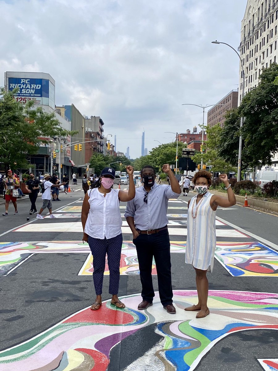 Harmongoff4NY's tweet photo. Harlem Black Lives Matter Mural Unveiling! #TeamSenatorBenjamin #Harlem #BLM https://t.co/8SSwxlJKyN