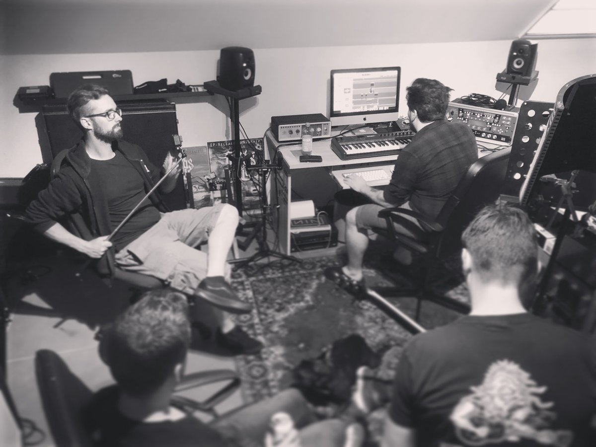 What’s that smell?

#drumsenco #prsamps #prs #guitars #victoryamps #diezel #tcelectronics #ernieball #hartke #ampeg #ibanez #peavey6505 #mesa #mesarectifier #dwdrums #zildjianbenelux #roland #spdsx #evansdrumheads