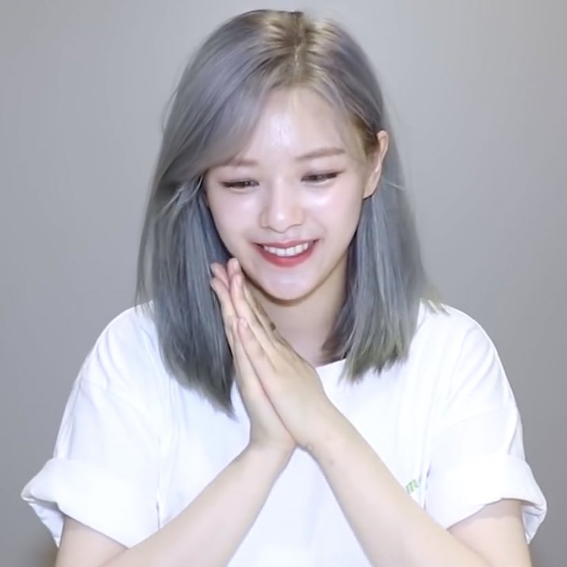 lq jeongyeon (@lowjeong) on Twitter photo 