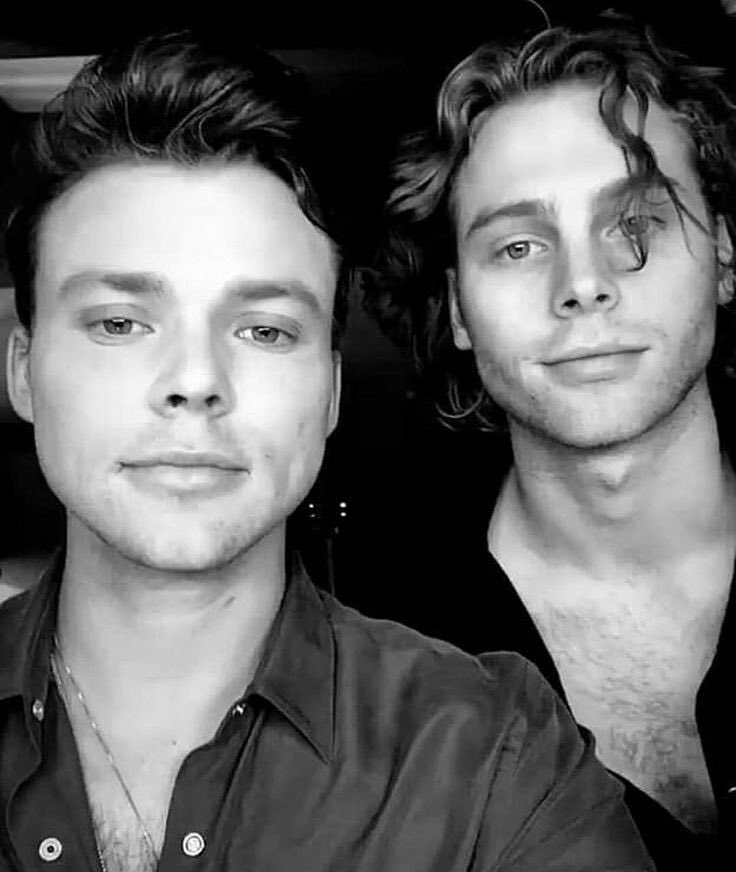 Serious Lashton 