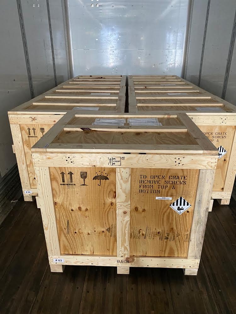 nikolamotor's tweet photo. Off we go! Nikola's battery packs are ready to be shipped to Germany. The battery packs are state of the art at 800 Volts with energy density over 250 Wh/liter with multi-pack modularity and system redundancy to provide bespoke range options on the #NikolaTre BEV. #FollowTheBuild https://t.co/vF2eNtMVTq