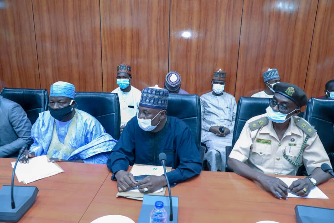 BNMC_Borno's tweet photo. .@ProfZulum inaugurates committee on boundary matters.. https://t.co/80FwX0Dg8X https://t.co/6RKraVIoEY