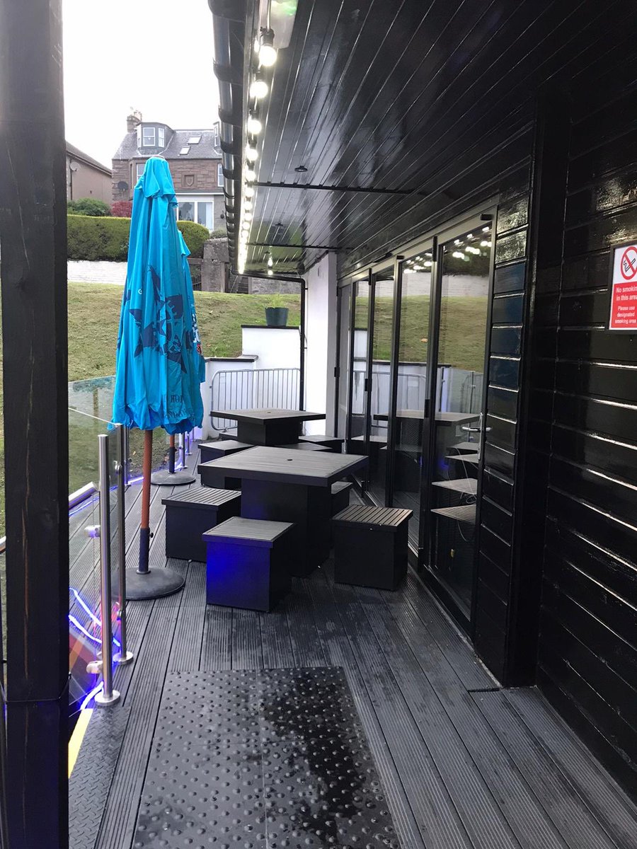 Our balcony ready for tomorrow 🍹🍸🍻🥂