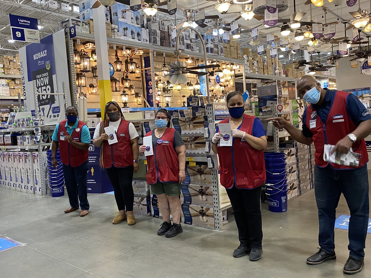 Sara_DHRBP's tweet photo. Winning Wednesday @SuperBayonne by recognizing our superstars🌟!! #ThankYou Team for bringing your best to work day after day!! #winningtogether @AB_Market1372 @millslt1 @paularubioHR @timdaleynymetro https://t.co/U7jELOVt8V