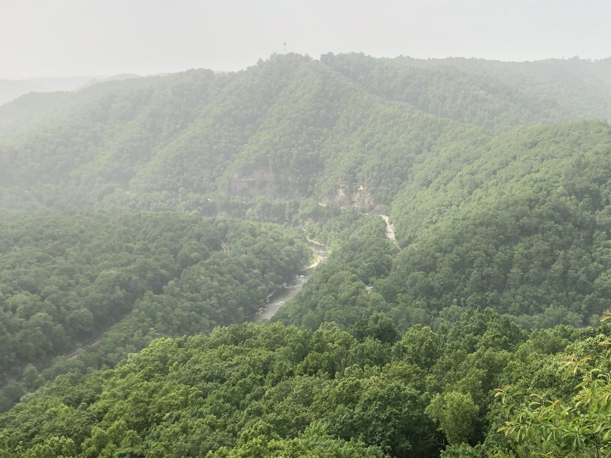 britestack's tweet image. In this week's #TrailNotes, I didn't do much hiking, but decided to take it easy while exploring and camping at The Breaks. (via #TrailTeam11 and @WJHL11) @VAStateParks @KYStateParks 
wjhl.com/community/trai…