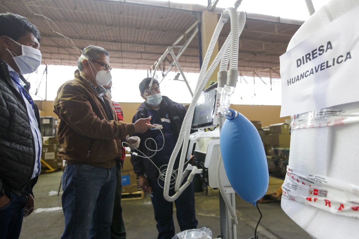 Unidos contra el COVID-19. El Gobierno, a través del <a href="/Minsa_Peru/">Ministerio de Salud</a> y en coordinación con el <a href="/MidisPeru/">Ministerio de Desarrollo e Inclusión Social</a>, presentó cinco ventiladores mecánicos, cuatro ventiladores de transporte y 100 camas de hospitalización que serán entregados al Gobierno Regional de Huancavelica. #PrimeroMiSalud