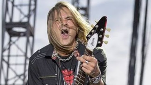 rockbizzbrasil's tweet image. Happy Birthday, Carlos Cavazo 🥳🎂🎉🎈 #carloscavazo #QuietRiot