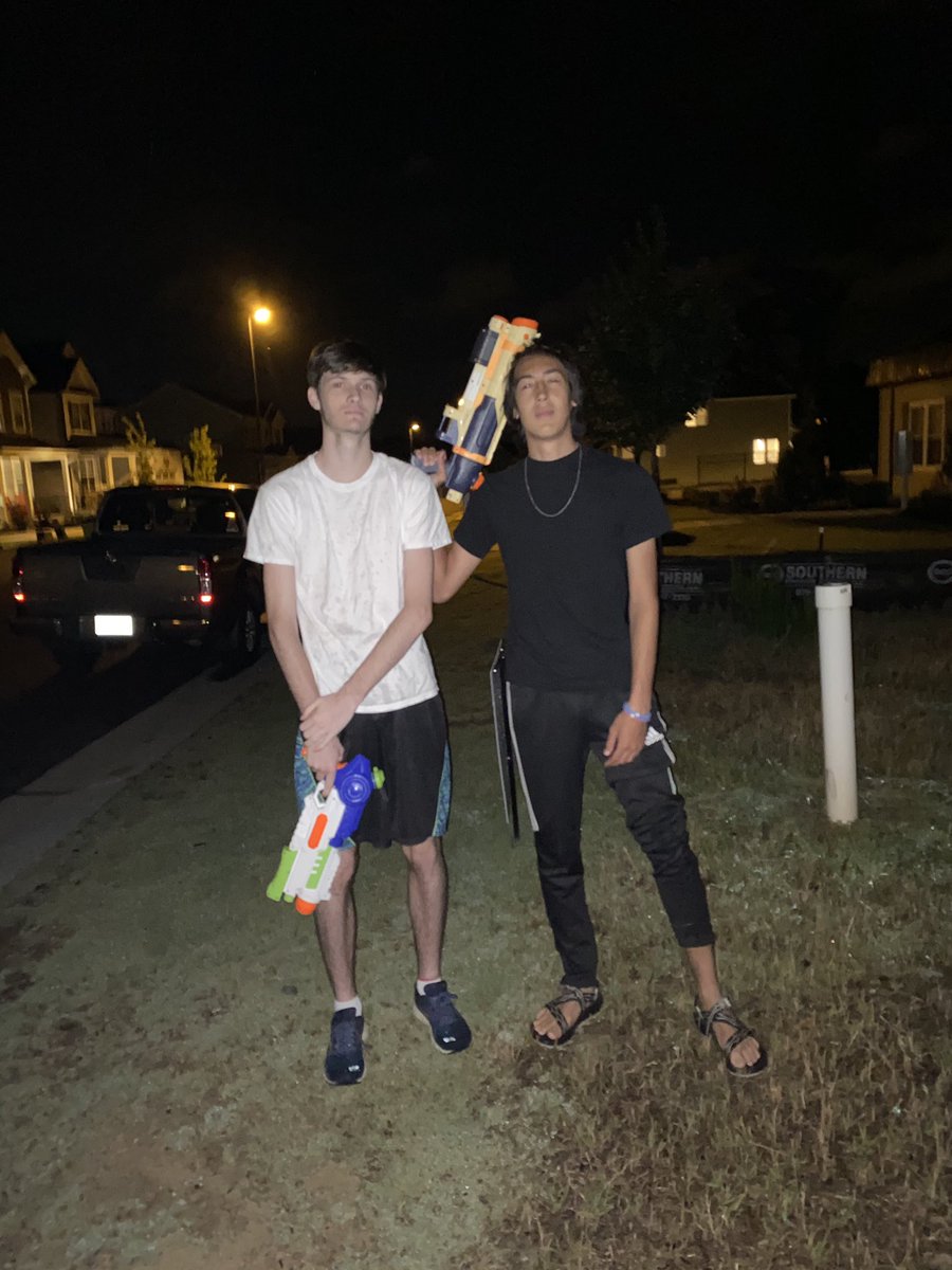 WetNWild2020's tweet photo. 10:53 Tanner Lee and Emily Twomey take out Tim Hayghton from @SouthWaterVibe after a failed ambush and double cross @afhswaterwars Kill Count= 9 https://t.co/XYx0d7xjZn