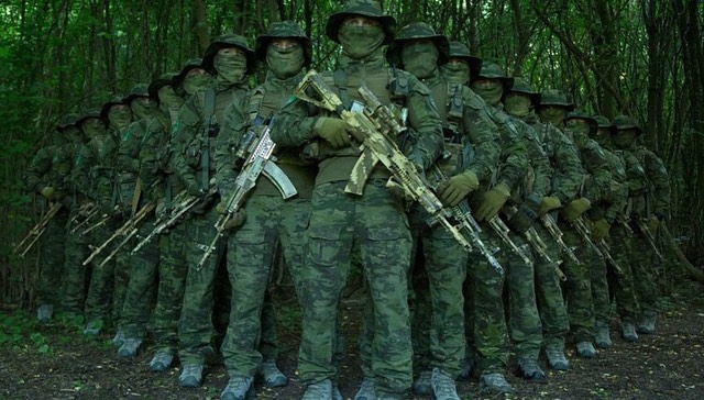 Greyshopru's tweet photo. #Rosgvardia operators from SOBR "Terek" special forces.

For more material check out ➡️: https://t.co/JOK3DkYllR
___
https://t.co/Hj2NFNnILF Original equipment from Russia. #greyshop #equip #FSB #AK74 #AK47 #police #weapon #russia #army #airsoft #military #MordorTac #ArmyInside https://t.co/geo3LkdI3V