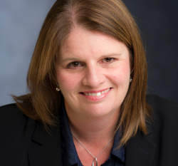 CEWAus's tweet photo. Congratulations @CEWAus scholarship winner Liz Westcott, Executive - Energy @EnergyAustralia heading to @MITSloan, 'Leading Change in Complex Organisations. #womenleaders #CEWScholar https://t.co/1wIDTdgC6Y https://t.co/TT5pAielfB