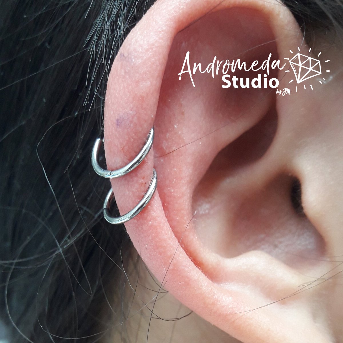 andromeda_gt's tweet photo. Doble Helix con argolla segmentada de titanio
#andromedastudio #beyourself #love #piercing #piercinglife #guatemala #piercingGuatemala #perforacionesguate https://t.co/2xwuED8fe8