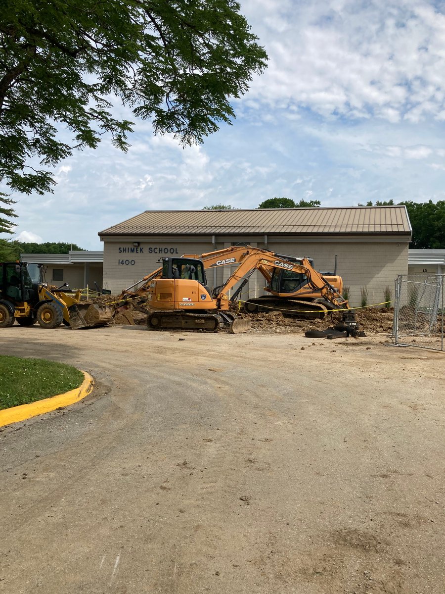 shimcirc's tweet photo. Shimek renovation photos #shimeksharks https://t.co/Hk64Ulf08U