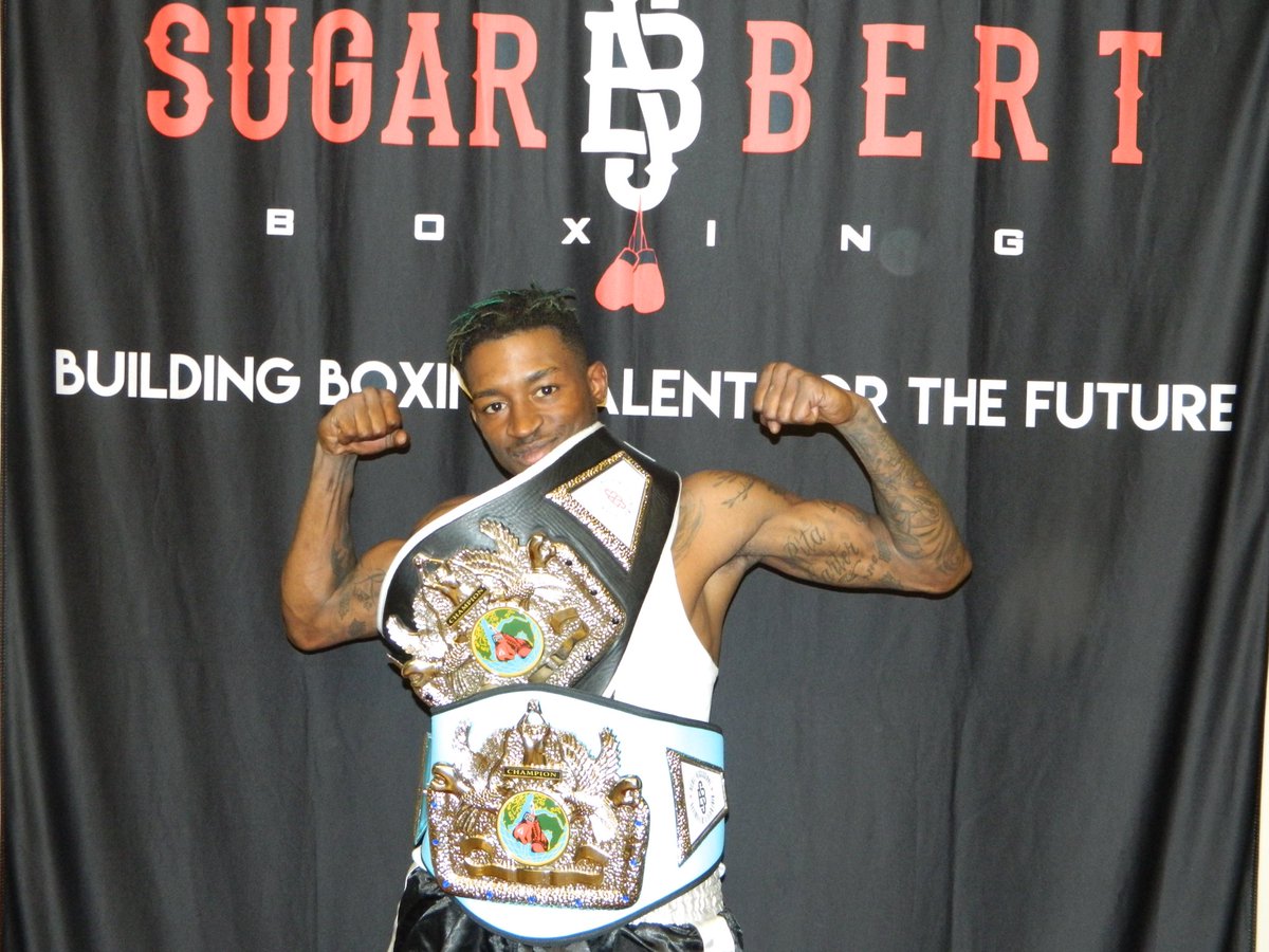 sugarbertboxing's tweet photo. Our day 1 partner @titleboxing always supplies 🔥🔥🔥belts for our tournaments and continues to produce top-notch boxing gloves and equipment. If you’re in need of something new, check out their website #SBBPxTitle #TitleFamily https://t.co/DGgiMkm8Gb