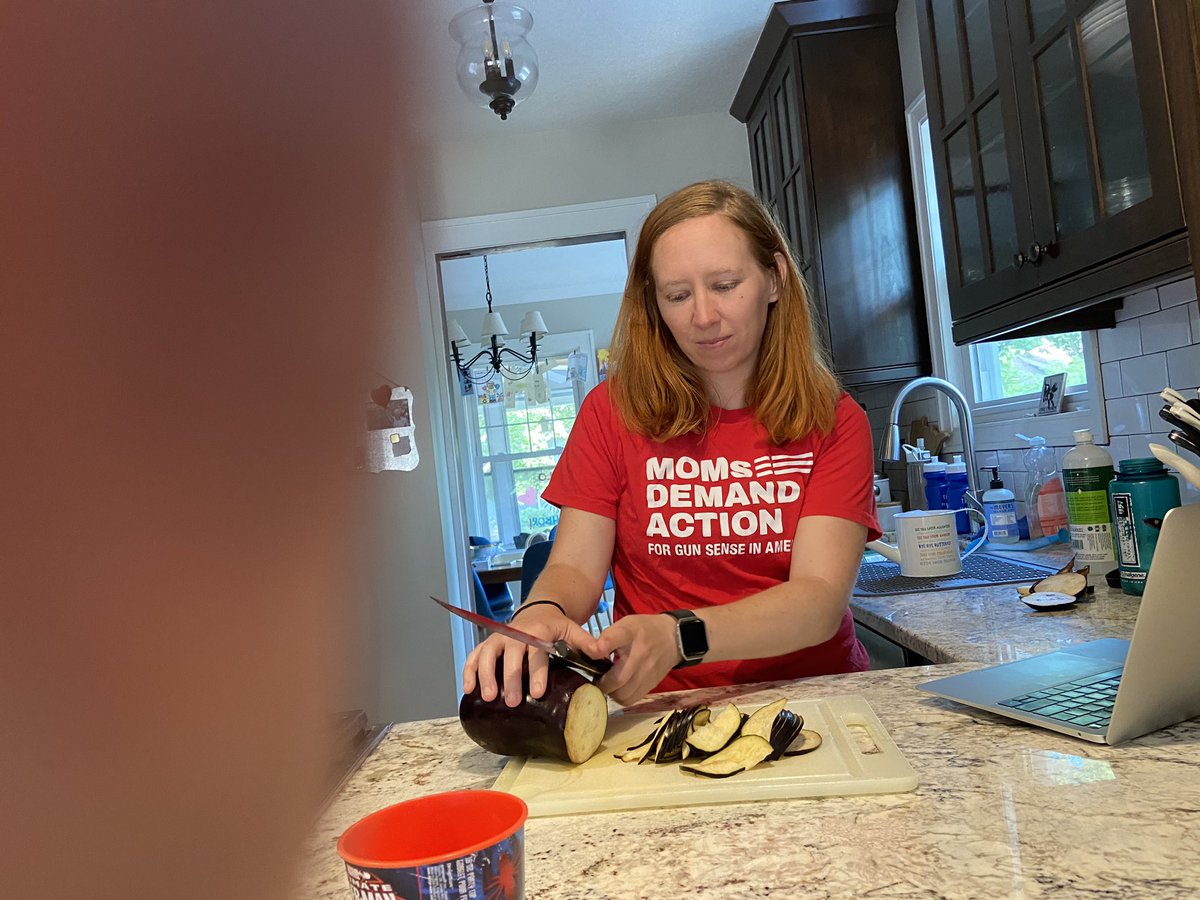 jessdwee's tweet photo. Was I letting a child play on my phone while I texted for @TinaSmithMN and made dinner at the same time? Why do you ask? Minnesota @momsdemand volunteers know what’s at stake and we will do what we have to do to get a #GunSenseMajority in the US Senate! #ItsGoingGreat #MNLeg https://t.co/5WEs3umuUi