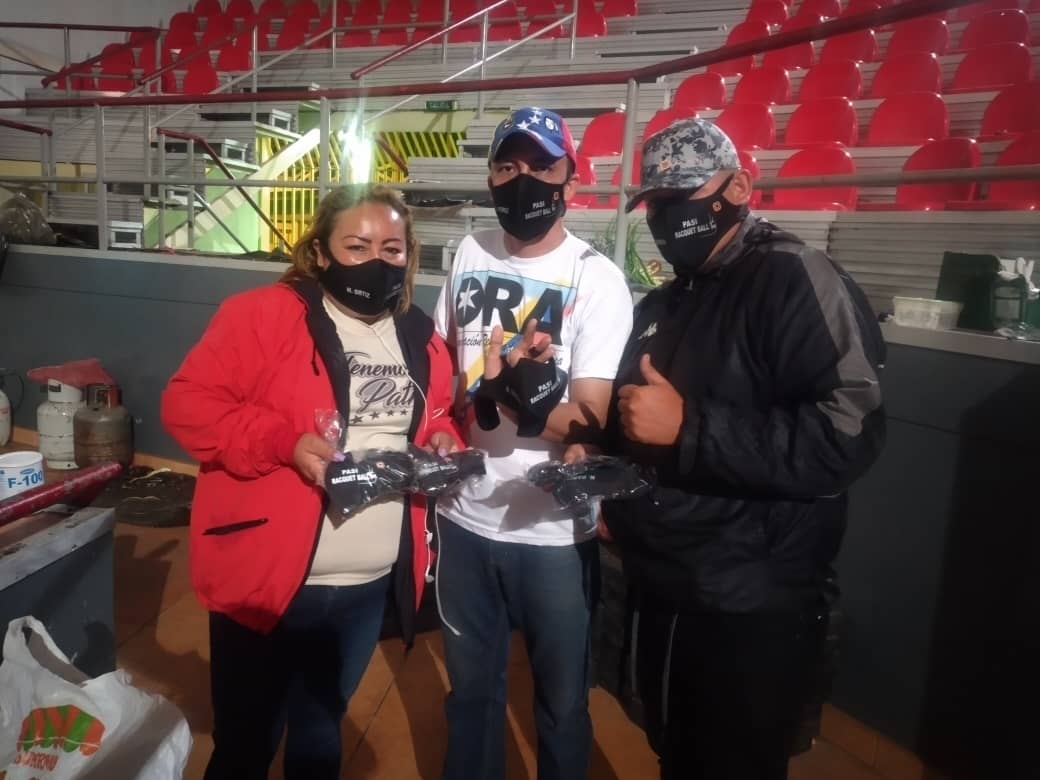 ORA-TACHIRA: OMAR PEREZ Coordinador General Regional, Juntos Somos Mas Juntos Somos Tachira Invencible. Gracias Camarada Martha Ortiz Por Colaborarnos Con Tapabocas.