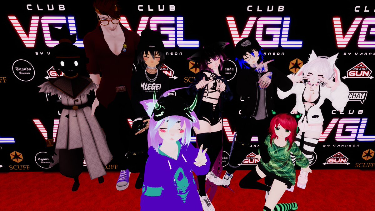 Rizutsuki's tweet photo. Miss being in VR. How is too hot though😭😭
#VRChat #vr #INeedAC #oculusRift https://t.co/Npb1uyXkE3