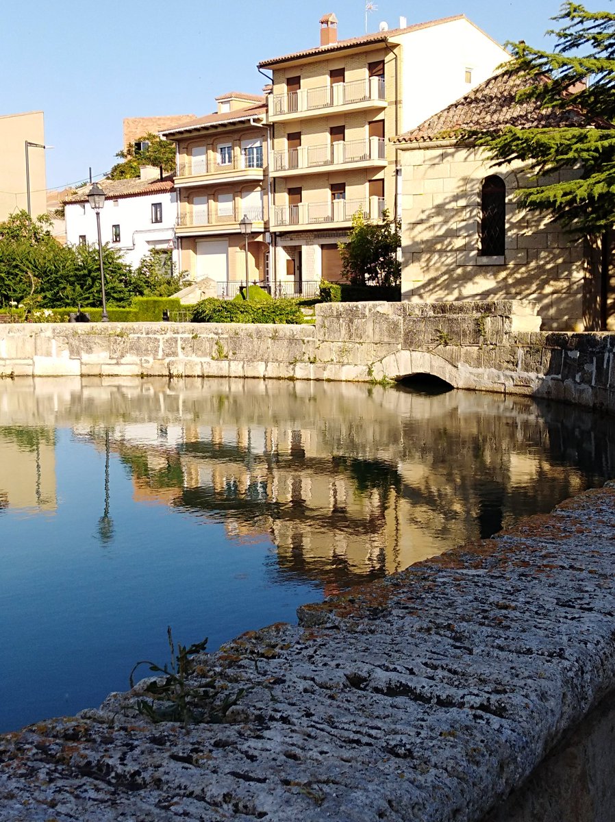 amparo_sanchezp's tweet photo. La provincia de Teruel me gusta, que le vamos a hacer aquí están mis raíces familiares y laborales, y dadas las circunstancias pondré mi granito de arena para darla a conocer por si aún no sabéis a dónde huir algún ratito #MiRincondeTeruel #SienteTeruel #FuentedeCella #Aragon https://t.co/WREv6MqN5w