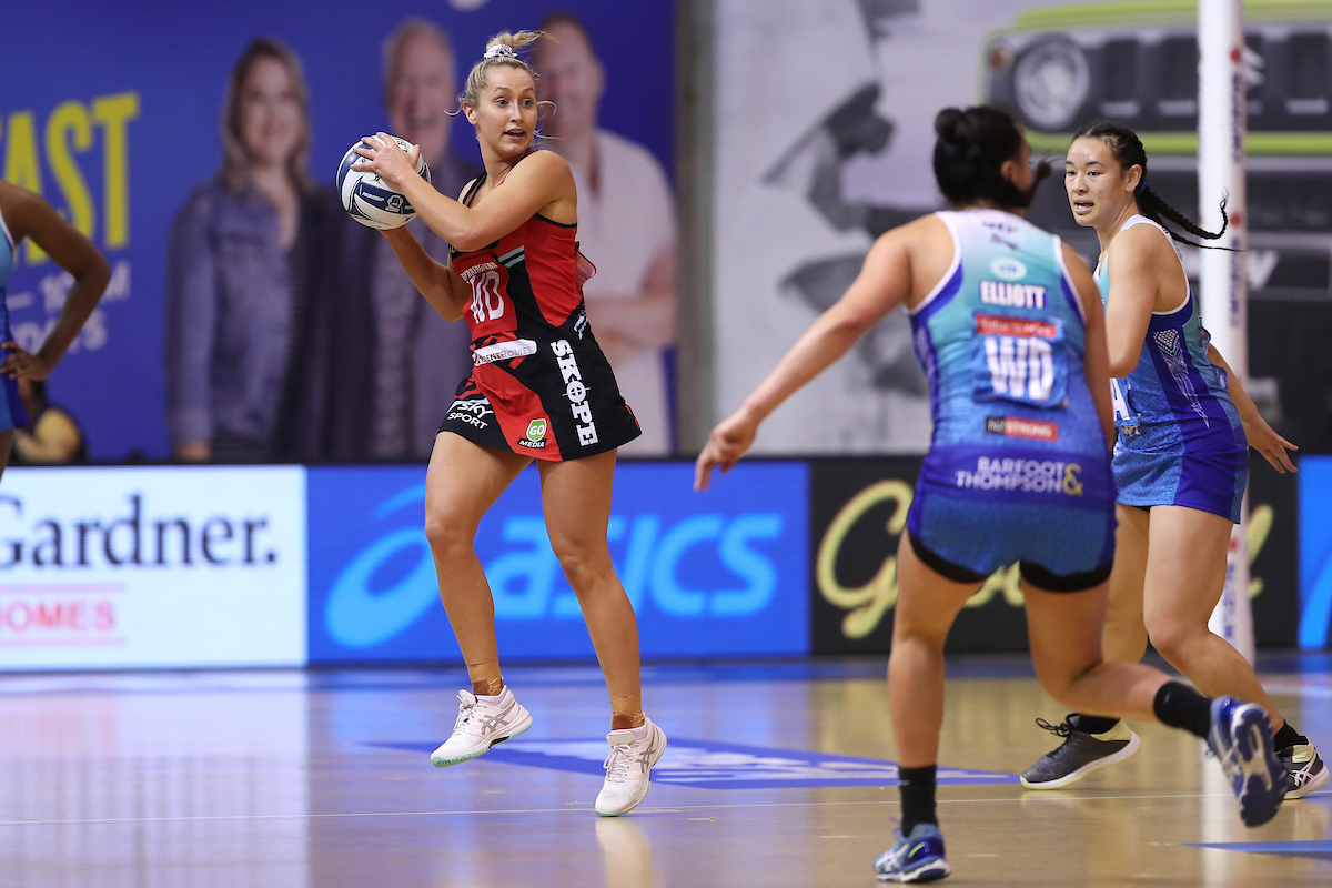 Hear from middie Charlotte about how the Tactix are tracking ahead of their doubleheader in Round 5 - check it out 👇 bit.ly/2ZQ0g9N ❤️🖤 📸 Michael Bradley Photography