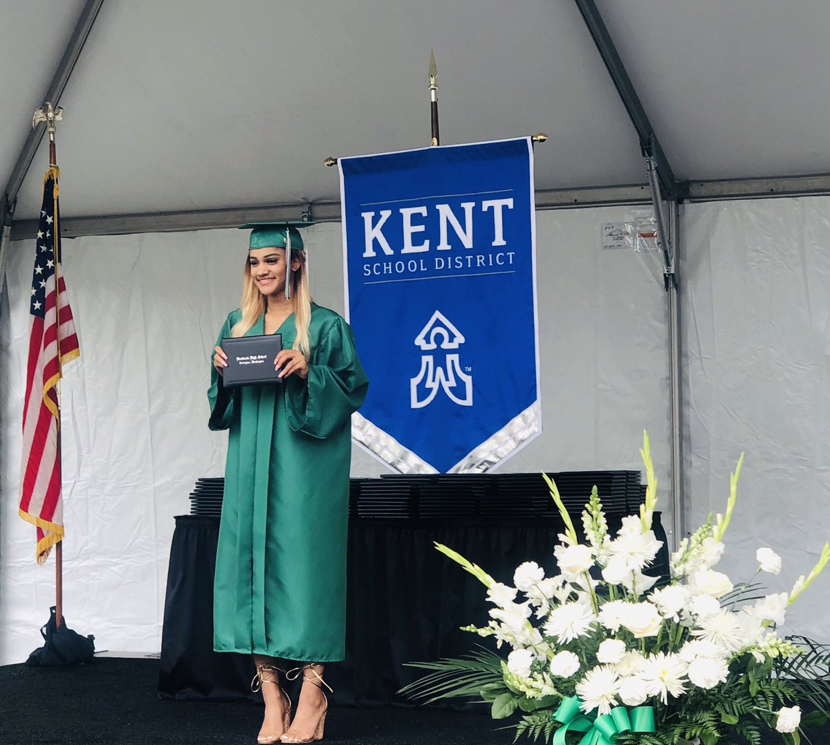 It’s been an incredible journey this year for <a href="/KentSchools415/">Kent School District</a>! Our #ClassOf2020 is truly talented +  tenacious! You’ve faced frequent challenges in fine fashion. We’re so #KSDproud to present our <a href="/KentwoodConks/">Kentwood Conquerors</a>👨🏾‍🎓👩🏼‍🎓🧑🏽‍🎓👨🏼‍🎓! Congrats! The world will benefit from your greatness! 💚🖤
