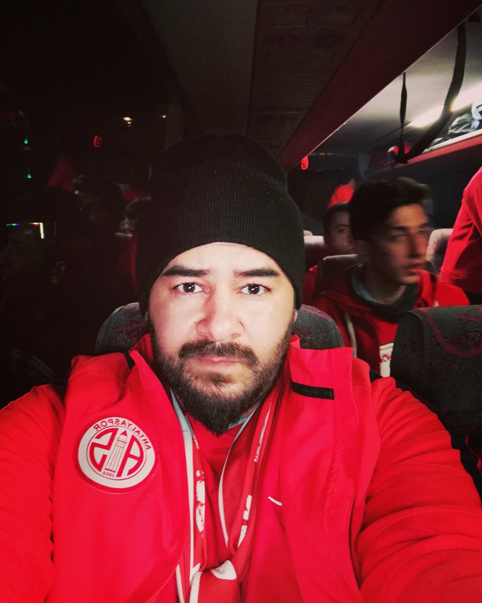 hakimstyle's tweet photo. Bize heryer ANTALYA çünkü biz #ANTALYASPORUZ 🇲🇨🦂 #07GENÇLİK #KIRMIZIBEYAZ #ANTALYA https://t.co/dbMaA3AMfu
