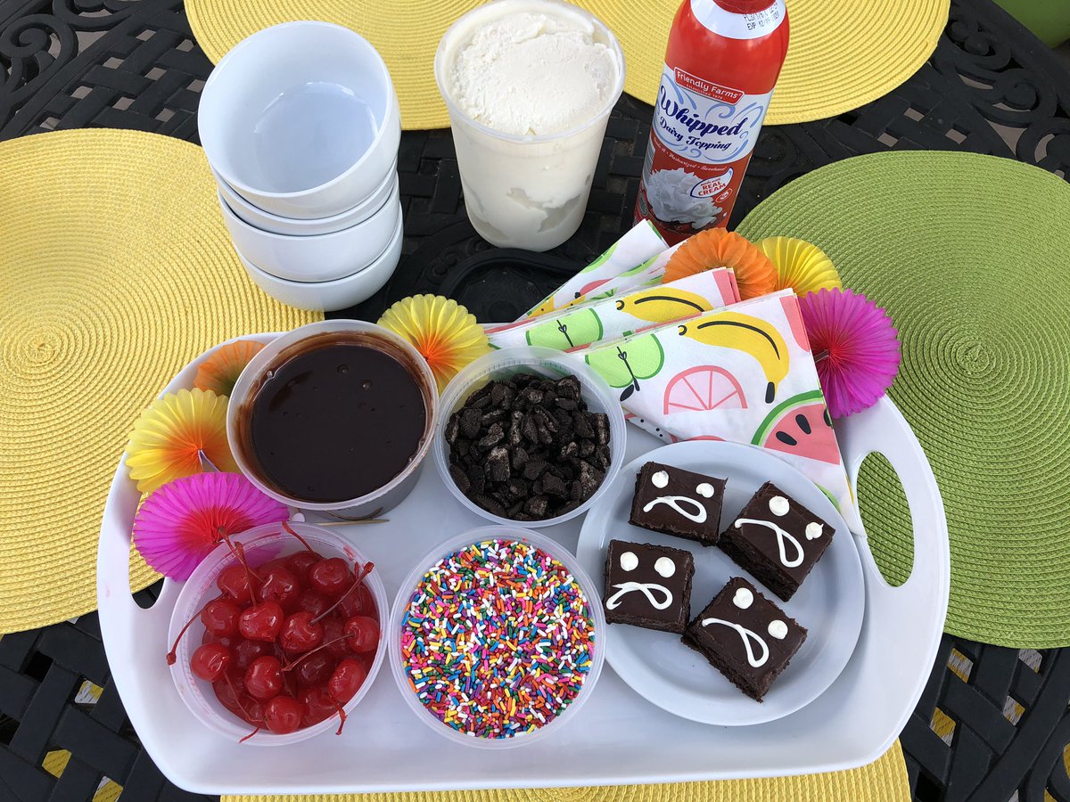Pittsburgh_foodie_girls (@pghfoodiegirls) on Twitter photo Just picked up this amazing sundae kit from <a href="/kingspittsburgh/">Kings Restaurants</a> !! How cute it that!! Ice cream and all the toppings you need for perfect summer fun !! #nationalsundaeday #sundae #sundaeday #holiday #IceCreamSundaeDay #icecream #frowniebrownie Just picked up this amazing sundae kit from <a href="/kingspittsburgh/">Kings Restaurants</a> !! How cute it that!! Ice cream and all the toppings you need for perfect summer fun !! #nationalsundaeday #sundae #sundaeday #holiday #IceCreamSundaeDay #icecream #frowniebrownie