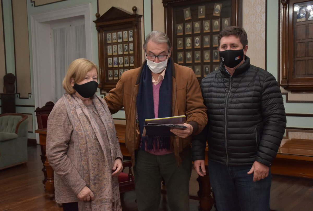 rubenpirola's tweet photo. Un cordial saludo a todos y cada uno de los integrantes de la Sociedad de Canto de Esperanza en su 150° aniversario, que destacamos desde la Cámara de Senadores declarándolo de interés legislativo

#Intituciones de #LasColonias en #Positivo https://t.co/t65RKv6Tmi