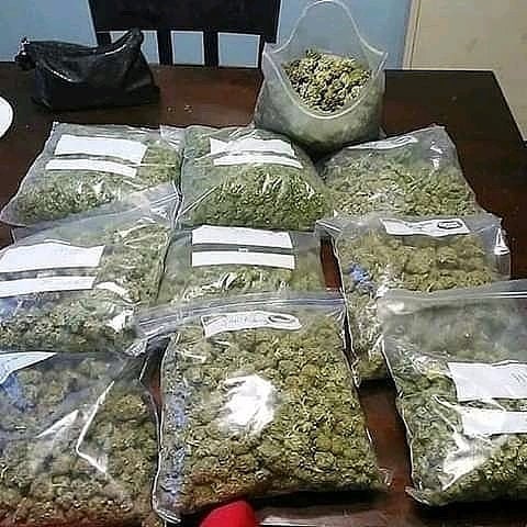 BitzSheldom's tweet photo. 私たちは最高品質の大麻、ジアゼパム、ほとんど、lsd、xanax、モリー、サイケデリックを手に入れました...詳細については、Dm me：line：hoffman420👇 https://t.co/BZ9utNxEzA