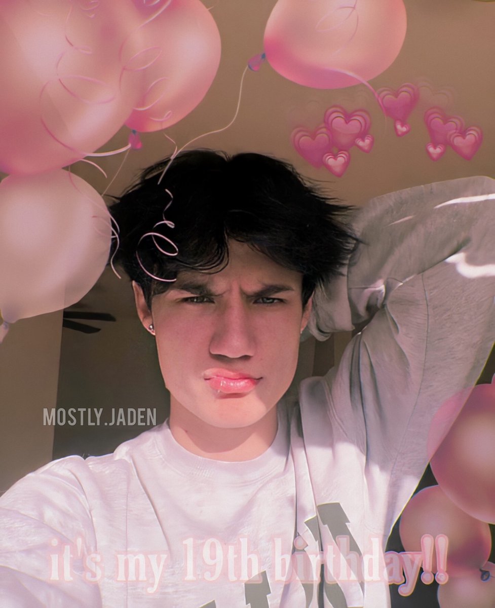 foreverjxdn_'s tweet image. he’s so cute I can’t😭💓 also follow my ig if you haven’t mostly.jaden💓