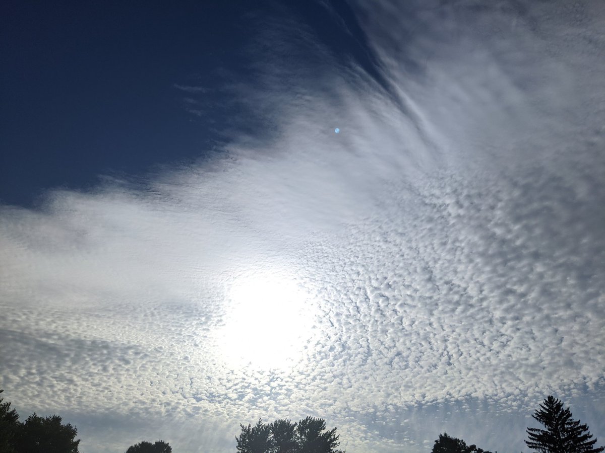 summerchic45's tweet photo. What I see when I look up! ⛅ #PopcornClouds #SkyWatching https://t.co/P7YX4AOvIQ