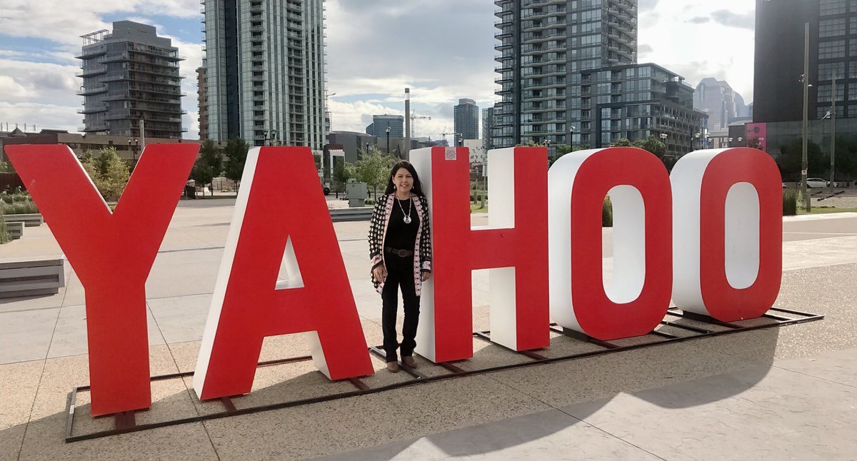The @CalgaryStampede YAHOO sign!!! #stampede2020 #Yahoo #YYC #Calgary #Adventures #eastvillage 🤠💥 https://t.co/VMUPNKMSET