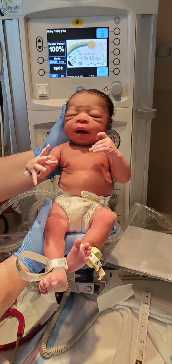 _nakiaaa_'s tweet photo. after 3 long days of inducing, he’s finally here😭 i’m a mommy now🥺💙 https://t.co/7Y4qzVXYbt