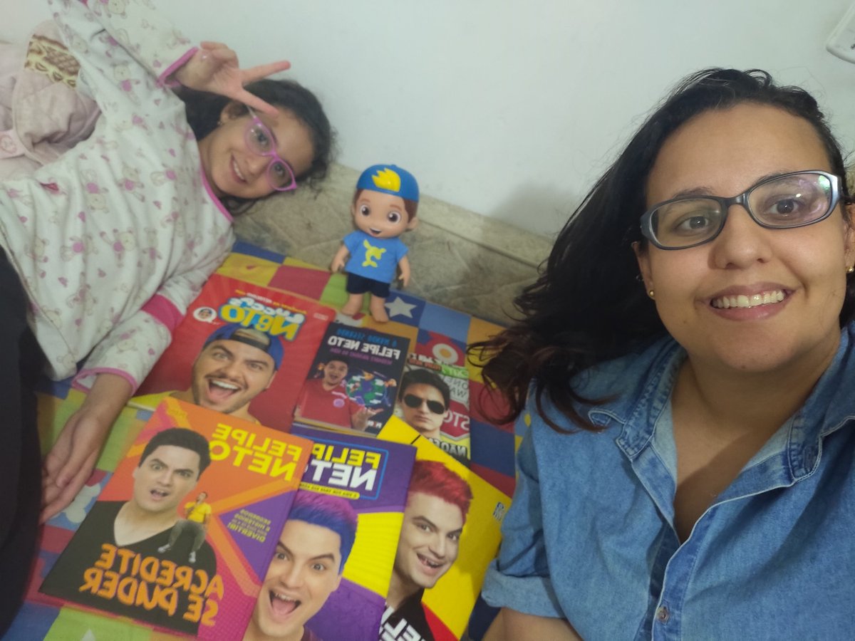 nanasantossb's tweet photo. #Amooooooooooo Sou coruja sim e com muito orgulho! Não gostou faz B.O @felipeneto #MaesComFelipeNeto https://t.co/ikrm925Rrd