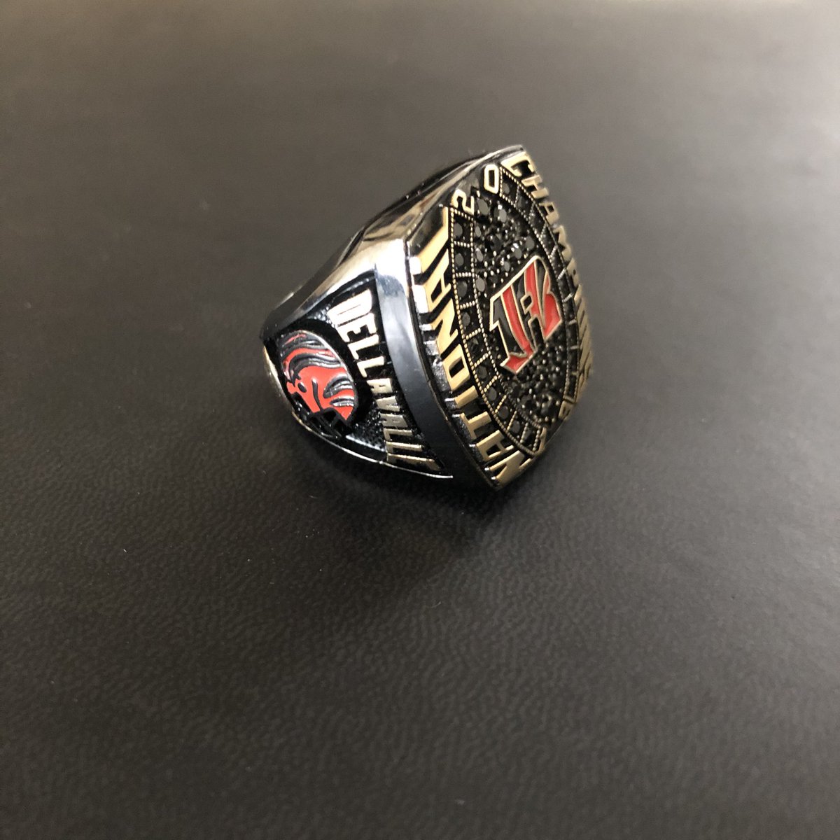 Did we mention that <a href="/RCCTigerFB/">RCC Football</a> won the 2019 National Title? RINGS ARE IN 💎 • #TheCommunitysCollege