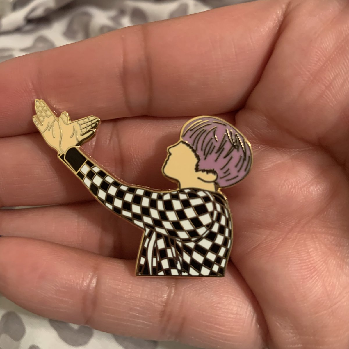 1FineSpringDia's tweet photo. I’ll be grading them and hopefully have them up on Etsy this weekend 

Also I’m open to trade without the USA

#BTS #ARMY #JHope #RM #Grapemon #WeAreBulletproofTheEternal #BTSPins https://t.co/4iWfd3MVRI