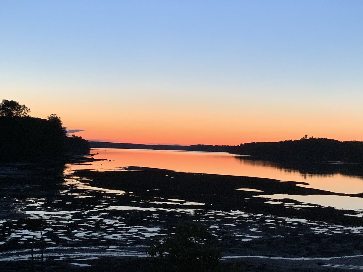 Essau1969's tweet photo. Until next time โค๏ธ #Maine ๐๐#Sunset #Photo #Amazing ๐#MaineStyle โฎ๏ธ https://t.co/9bAWPF0LtP