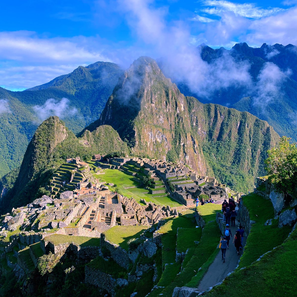 New Seven Wonders of the World 🌎 - #Machupicchu #travelphotography #naturephotography #trip #travelblogger #naturelovers #ctperu #nature_perfection #trekking #hike #cusco #wonderlust #america #mountains #explore #love #lonelyplanet #natgeo #discovery #lifestyle #stayhome #ruins https://t.co/1PDMuZG3Lo