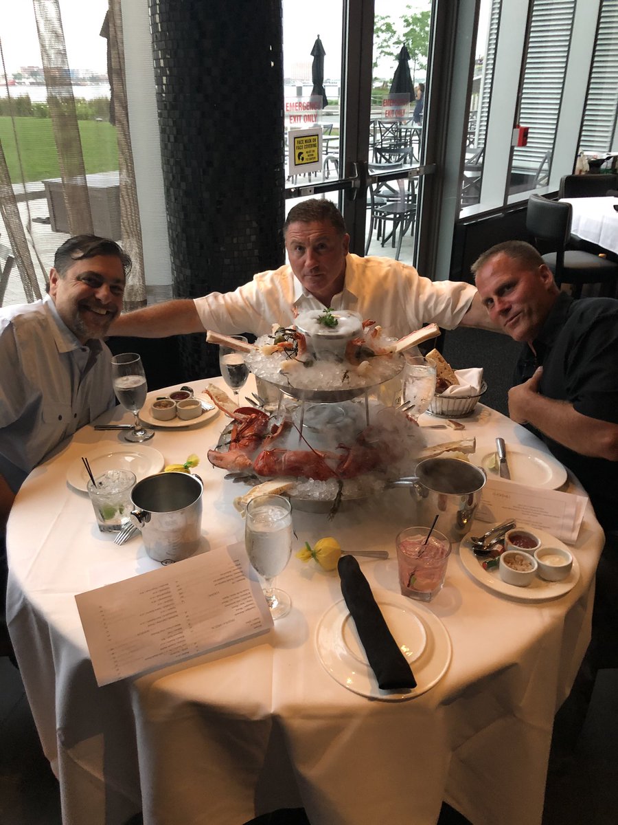 IeraciCorp's tweet photo. Seaport Boston with some old friends!! 🍷🥃🦞#landscaping #ieracilandscaping #ieraci https://t.co/ULb9kBnxnF
