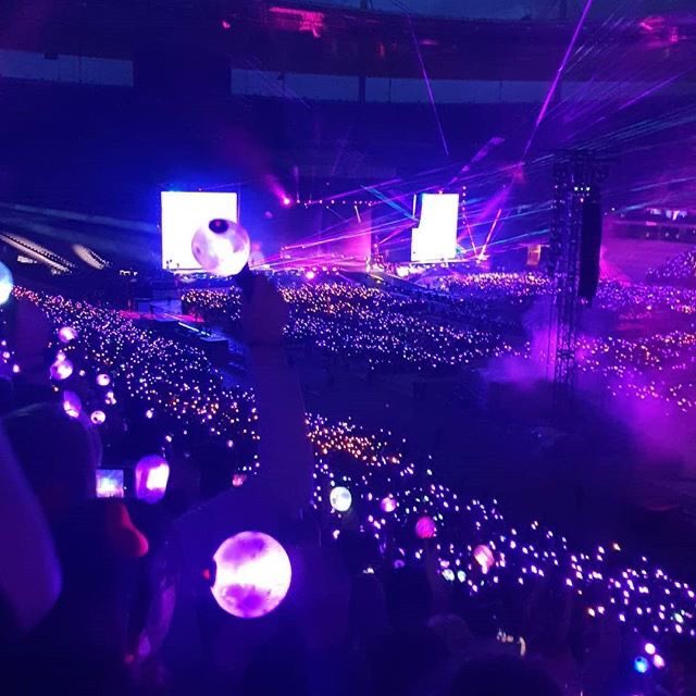 britneyp_'s tweet photo. HAPPY 7th YEAR BIRTHDAY ARMY!!!
Let's all pledge that once an ARMY , FOREVER an ARMY!! 
BORAHAEEE!!💜💜
#HappyBirthdayArmy #Happy7thArmyDay @BTS_twt https://t.co/kBqyJQkrvC